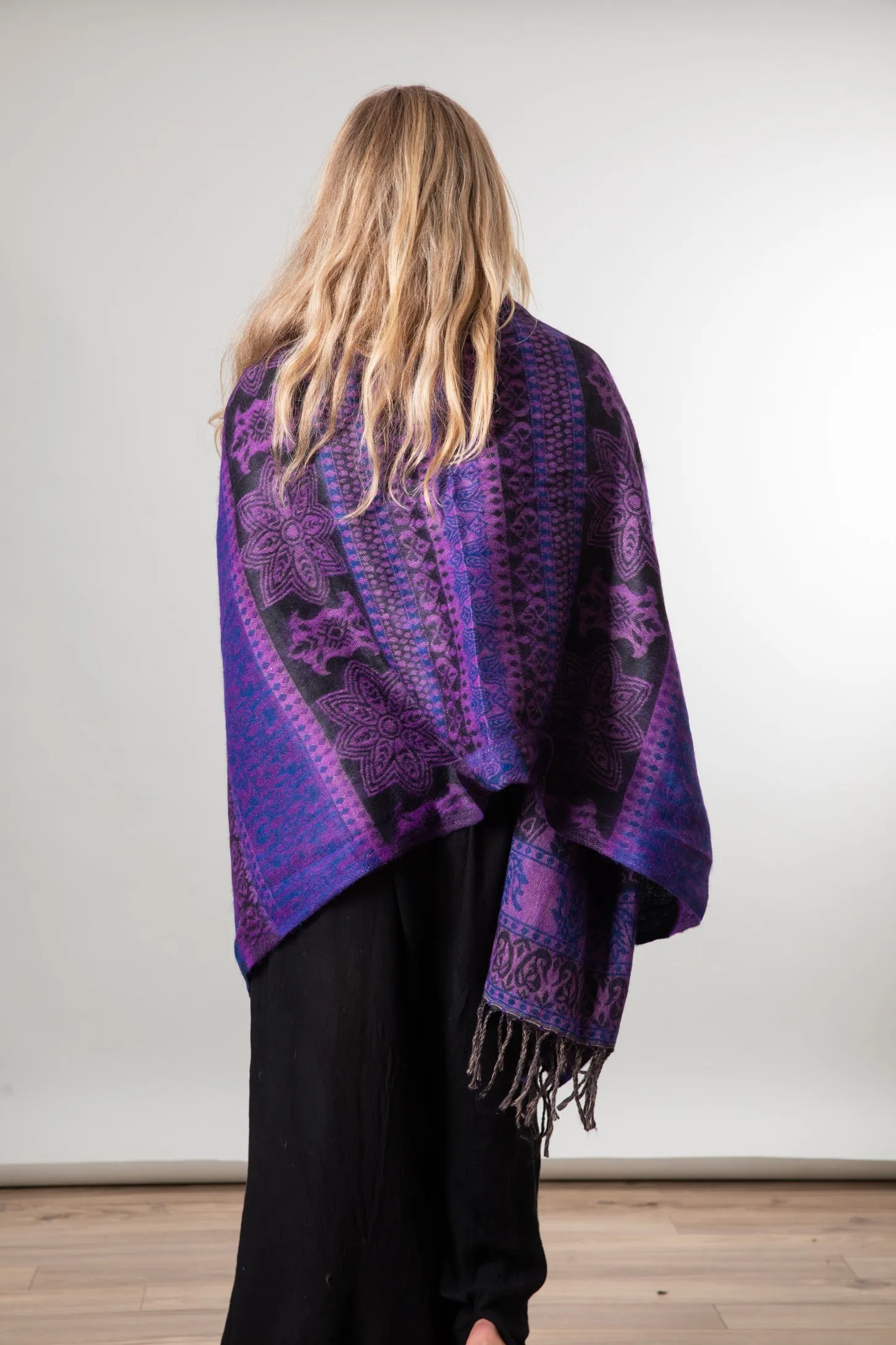 Kiyana Buta Blanket Shawl