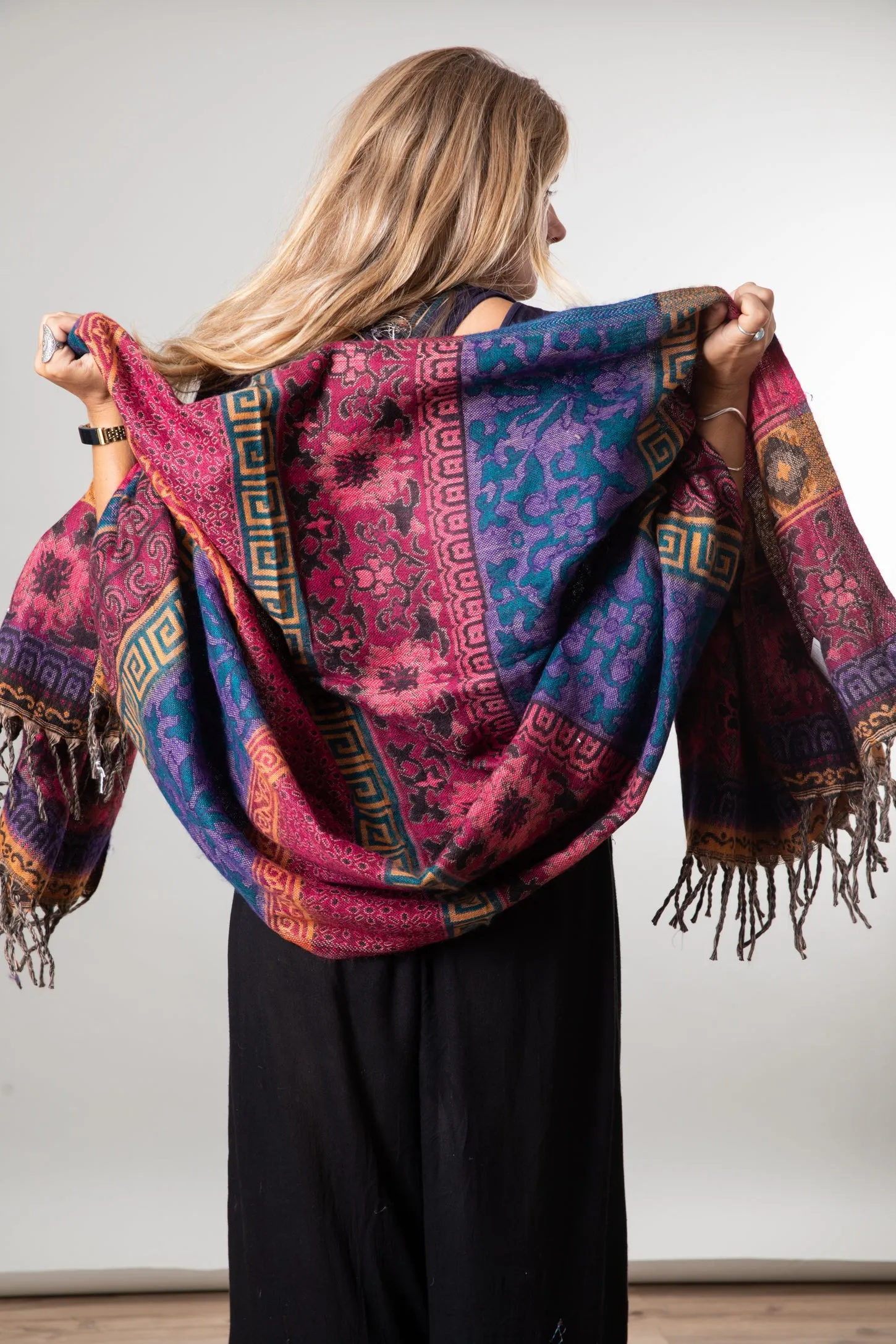 Kiyana Buta Blanket Shawl