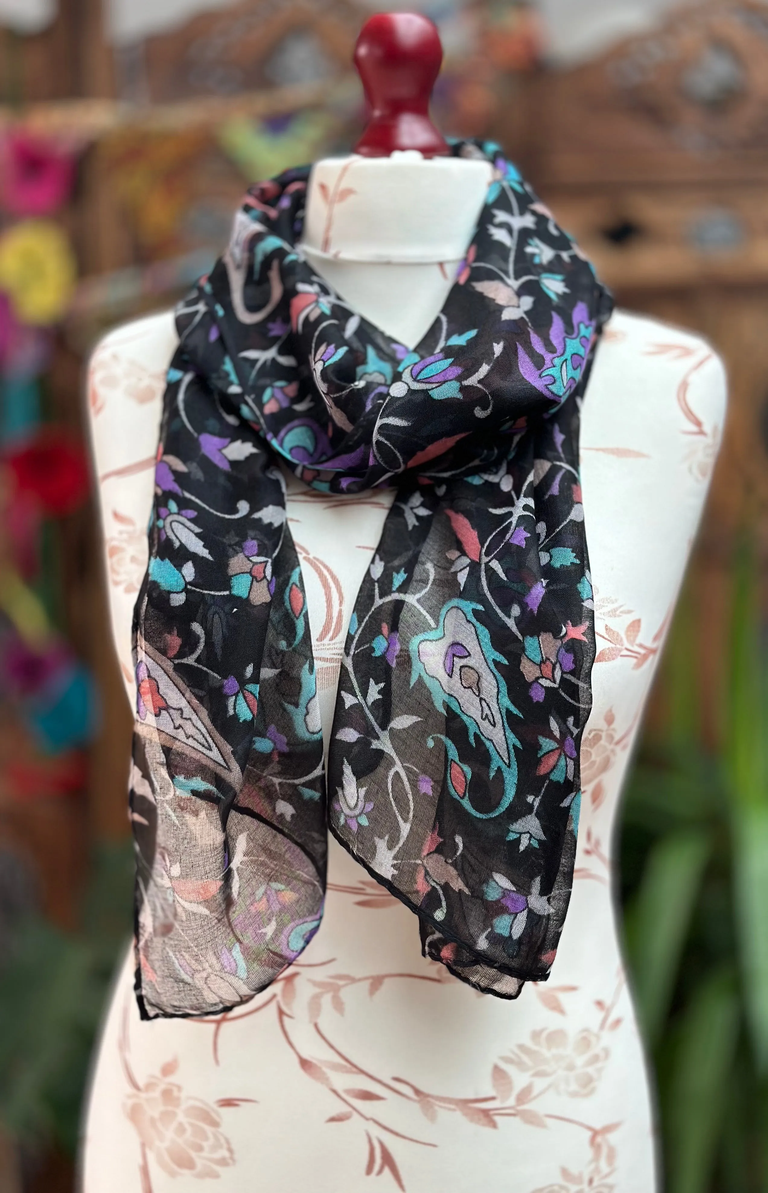 SOUL SEARCHER SCARF